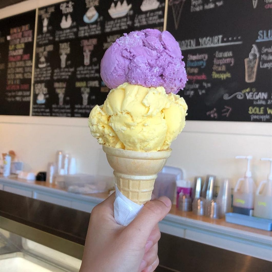 Best Ice Cream Parlours Stratford to Kitchener City House Country Home