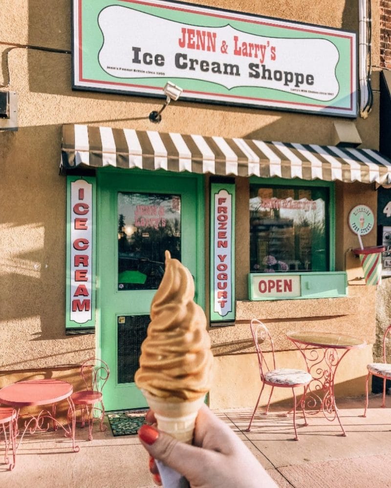 Best Ice Cream Parlours Stratford to Kitchener City House Country Home